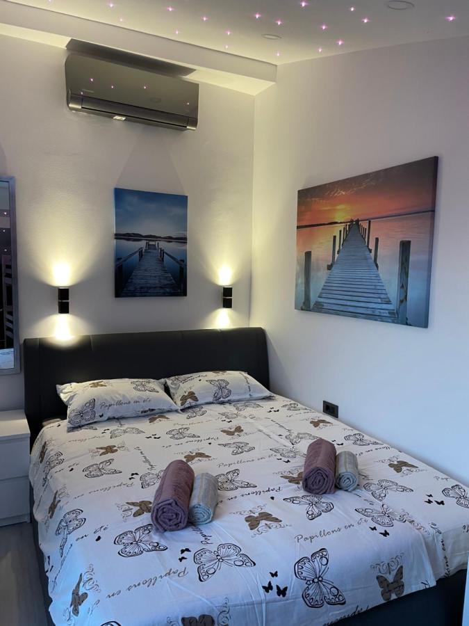 Star Apartment Pirano Esterno foto