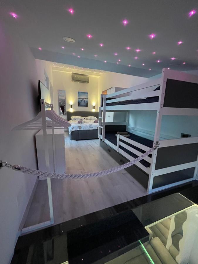 Star Apartment Pirano Esterno foto